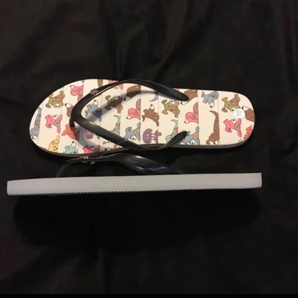 Flip Flops With Dog Print - Picture 5 of 8
